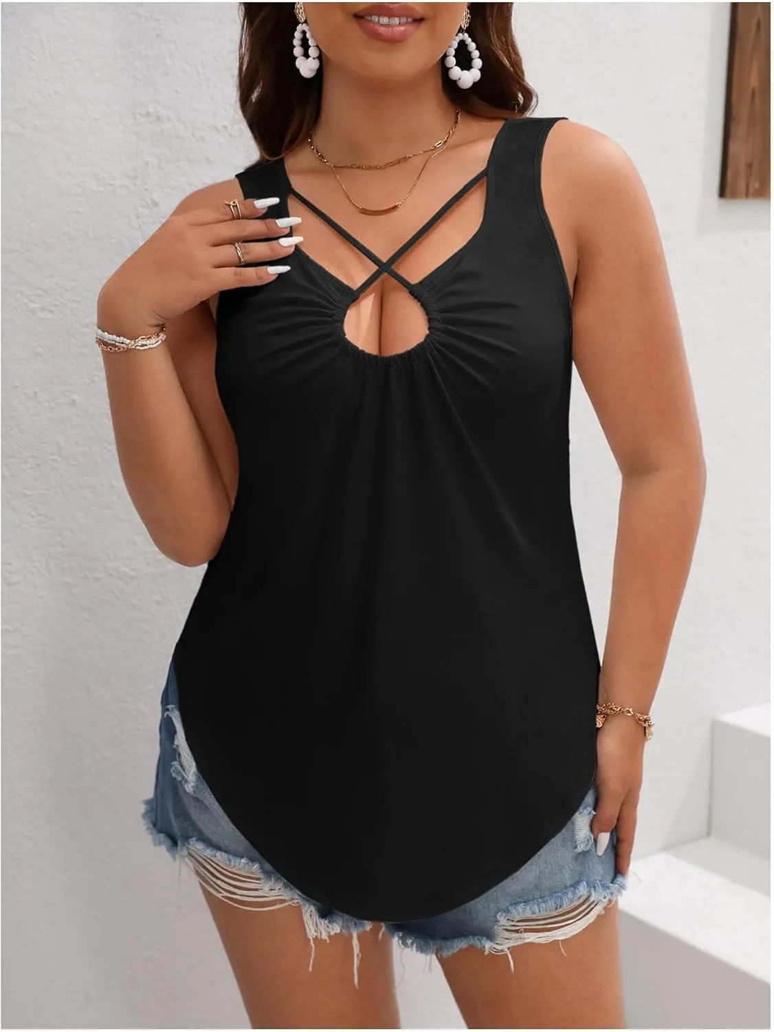 Floerns Women's Plus Size Criss Cross Notched Neck Camisole Sleeveless Tank Top