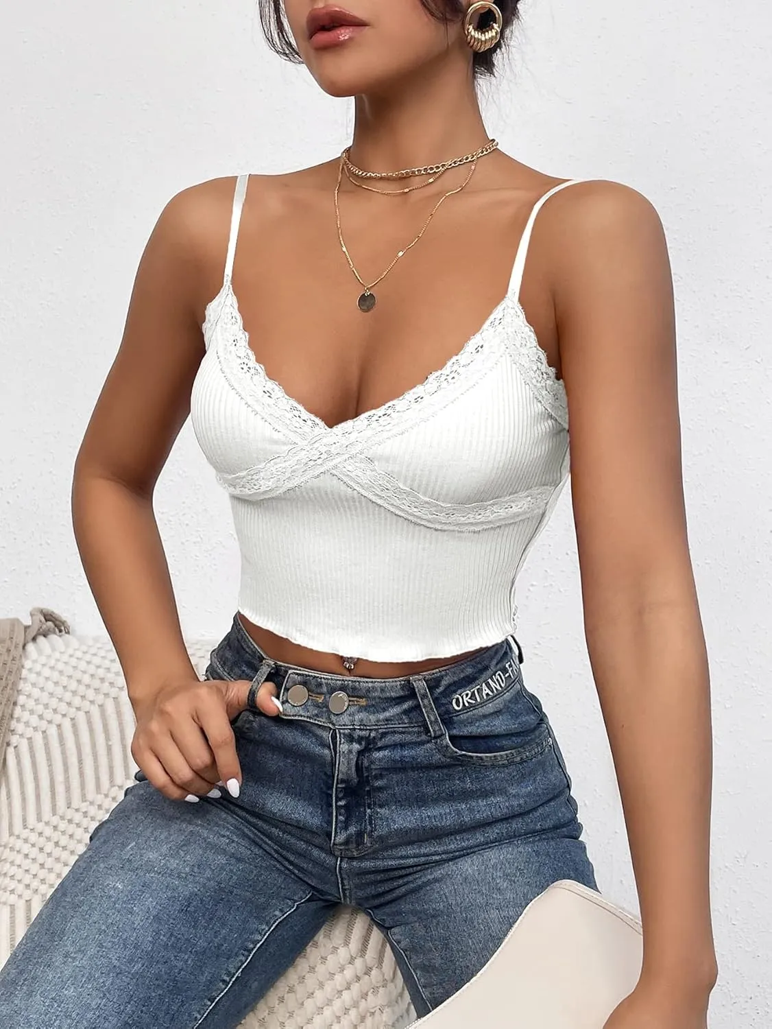 MakeMeChic Women's Y2K Lace Trim V Neck Sleeveless Cami Crop Top Camisole