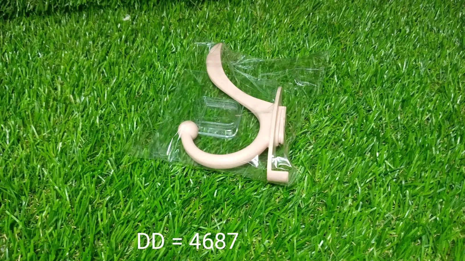Self Adhesive Plastic Wall Hook for Home