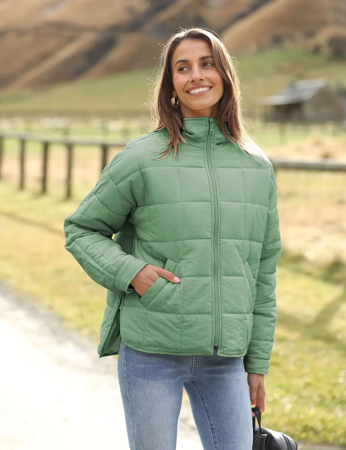 Watashi Women's Packable Puffer Jacket Long Sleeve Full Zip Lightweight Quilted Coat