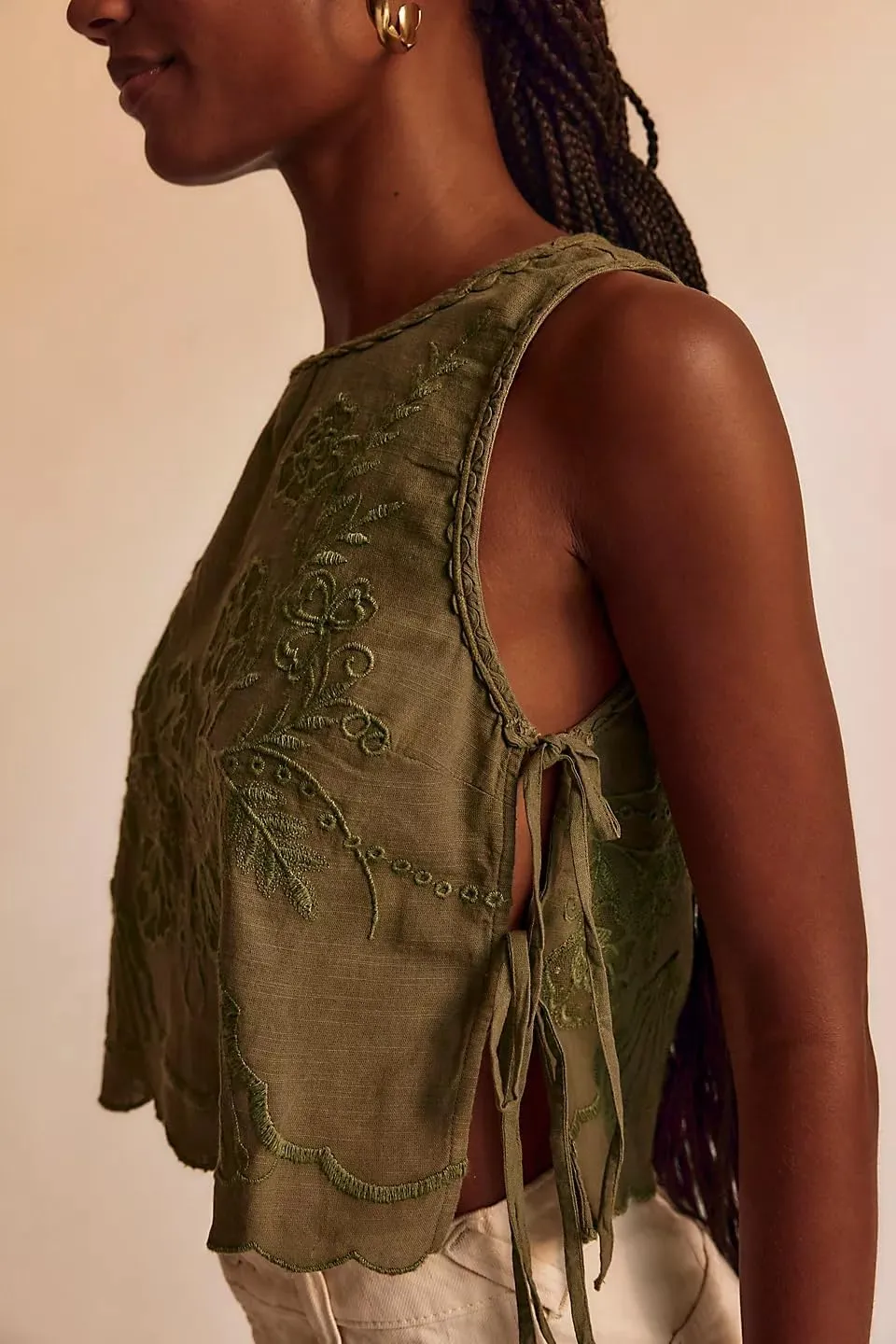 Women Side Tie Tank Top Y2k Floral Embroidery Crop Vest Sleeveless Flower Embroidered Babydoll Blouse